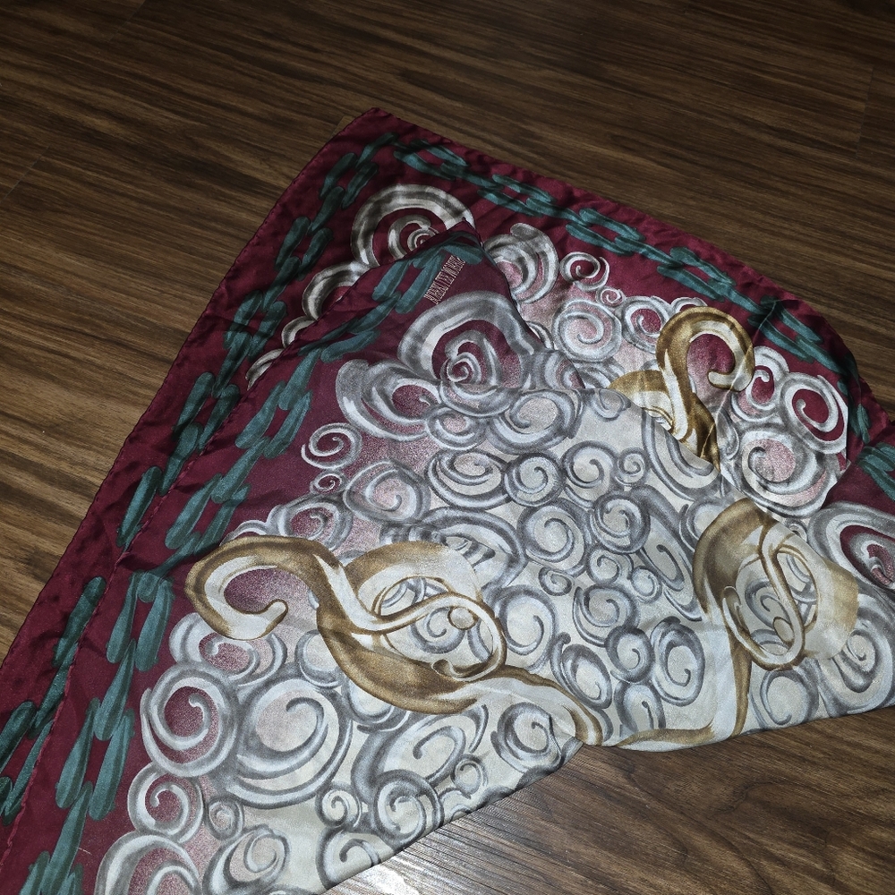 Vtg Hand Rolled Hem Robert Lee Morris 100% Silk "Swirls" Abstract Scarf 34"by35" - Picture 3 of 5